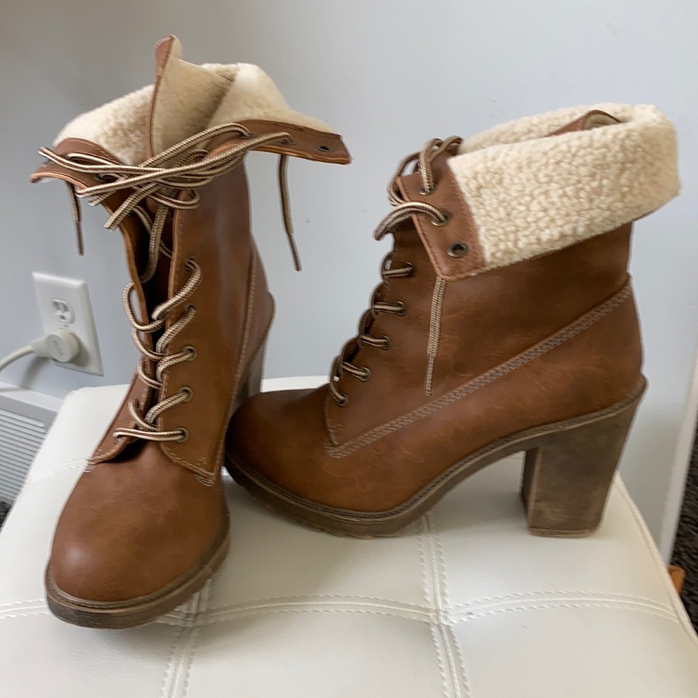 Mudd brown boot